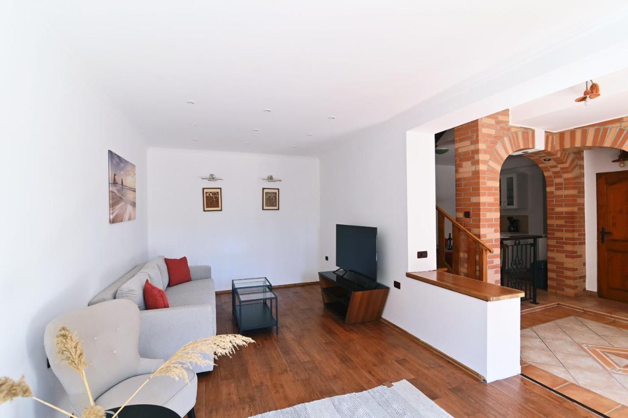 Villa Privatna Kuca Krimeja Fiume Esterno foto